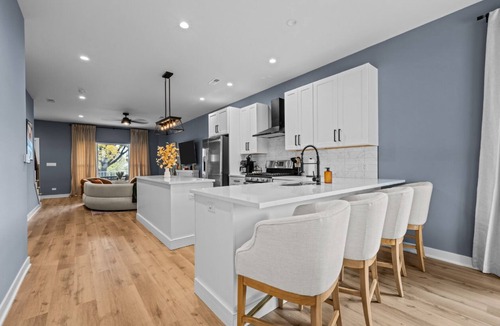 Geneva House | Brand new home, modern luxury, spacious-near DTWN Geneva, IL