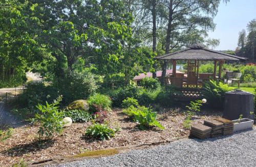 Oedsmal Apartment | Bright comfortable guest suite close to both swimming, nature and city