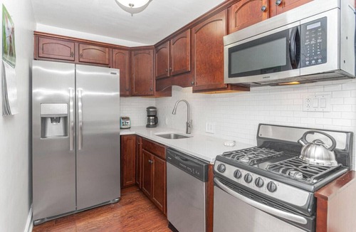 Broad Ripple House | Broad Ripple Bungalo ! 1 Block from Monon and 3 Blocks to Broad Ripple Ave