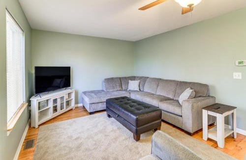Brooklyn House | Brooklyn Cottage w/Dock - Steps To Wamplers Lake!