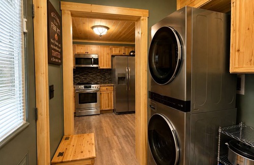 Lake Arrowhead Cabin | Cabin Fever! Outdoor Hot Tub Snowmobile Trails Ski SxS Trails Lakes