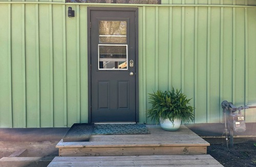 Lakeside House | Cafe Cottage - adorable cottage close to the lake