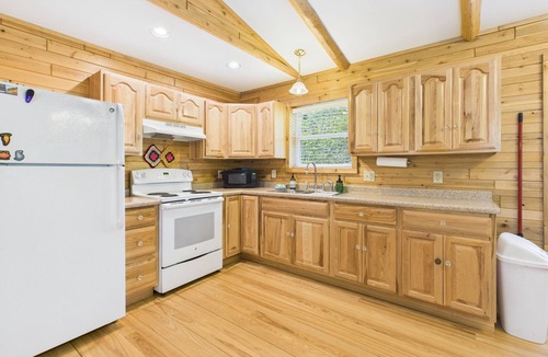 Munising Cabin | Camp Take 5-Secluded 2 Bedroom Cabin-15 Miles to Munising