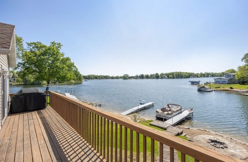 Canadian Lakes House | Canadian Lakes lakefront home with breathtaking sunrises and a hot tub!