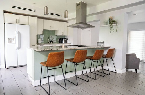 Miami Shores House | Casa Clusia! A Charming 2-bedroom home perfect for your Miami trip!