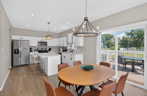 Cedar Lake House | Cedar Lake 4br Home For 8 W/Lake Views 4 Bedroom Home