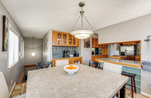 Comstock Park Condo | Centrally Located Condo Near Dtwn Grand Rapids