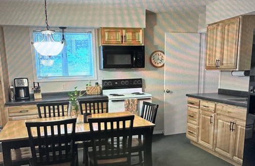 Stambaugh House | Chalet located in Ski Brule Village-Northwoods Cabin in Iron River MI