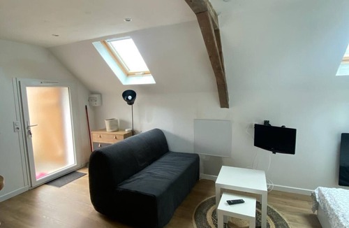 Champtoce-sur-Loire Apartment | Charmant Appartement à la Campagne Avec Parking et Cour Privatifs