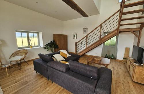Avon-les-Roches House | Charmant Gîte 6 Pers avec Piscine Privée et Jardin, Avon-les-Roches - FR-1-381-629