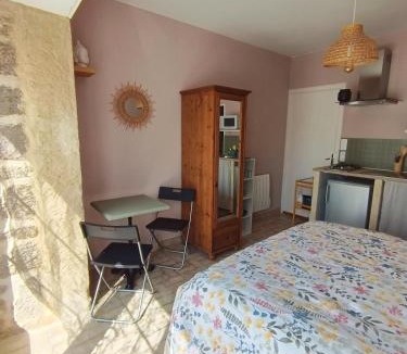Parigne Apartment | Charmant Studio Cocon