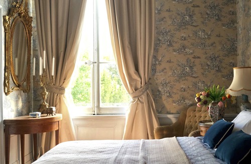 Bourre Bed & Breakfast | Charming manor house with 2 suites, swimming pool, 15 min from Chenonceau and Beauval