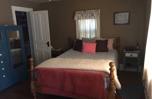 Allegan Apartment | Charming 1-bedroom apartment with WiFi, AC in peaceful Allegan