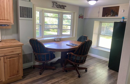 Port Hope Cabin | Charming 1-bedroom cabin in Port Hope-PET FRIENDLY with WIFI 😃