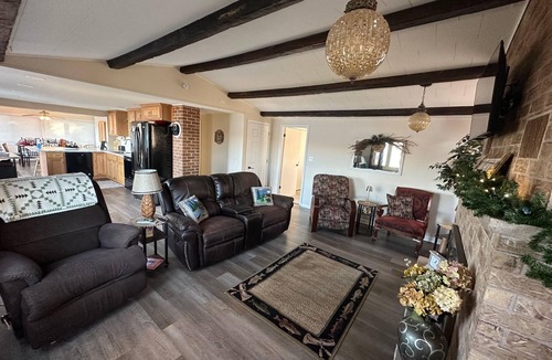 Holcombe House | Charming 1-level, 2-Bedroom Lakeside Retreat on Lake Holcombe