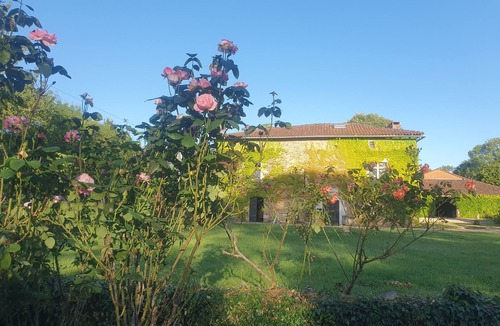 Cherves-Chatelars House | Charming 15th-century Charentais house with Cluniac priory in grounds.