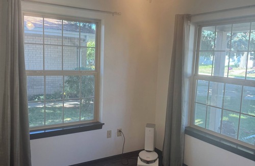 South Milwaukee Condo | Charming 2-bedroom condo in peaceful South Milwaukee with AC