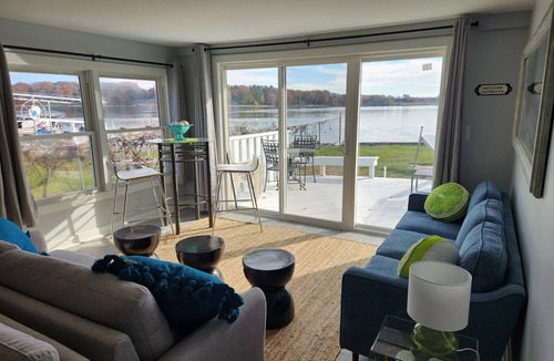 Norton Shores Cottage | Charming 2-bedroom waterfront cottage with AC & WiFi located in Norton Shores.