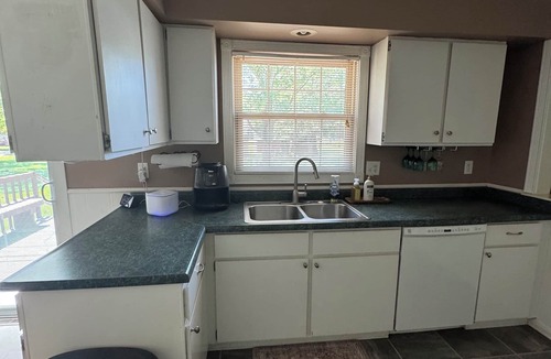 Kouts House | Charming 2-bedroom house