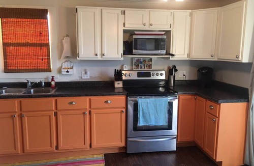 Niles Cottage | Charming 2-bedroom LAKE cottage in Niles, family-friendly fun!