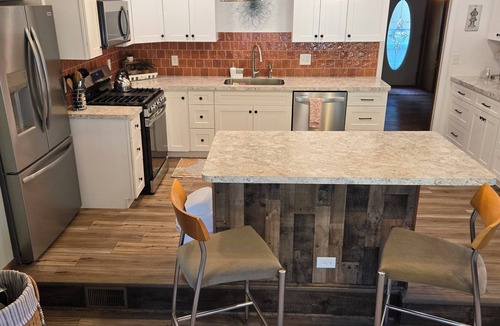 Charlotte House | Charming 2-bedroom newly renovated house in Charlotte