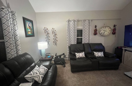 Detroit Beach House | Charming 3-bedroom house in pleasant Monroe with WiFi, and A/C