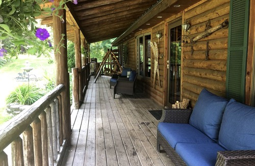 Cheboygan House | Charming and Secluded Log Cabin Near Mackinaw City and Mackinac Island!