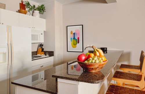 Bay Harbor Condo | Charming Captain Suite 204 in Bay Harbor, perfect for couples with a cozy vibe.