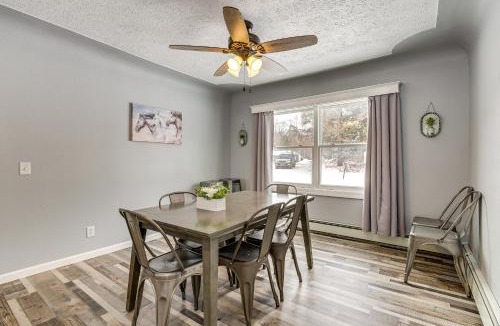 Curtis House | Charming Curtis House: Large Deck w/Lake View!