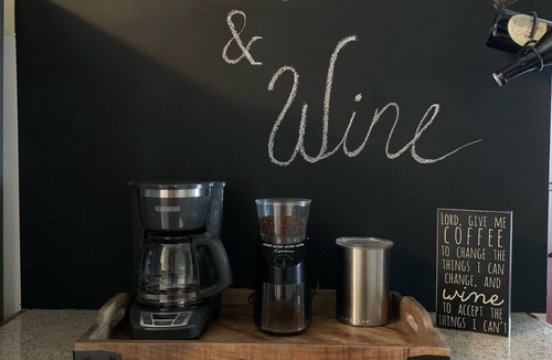 Traverse City House | Charming Escape. Bike to Beach or TART trail to Downtown.