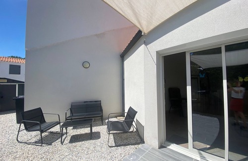 La Tranche-sur-Mer House | Charming House Near Beach and Forest, With Terrace and Modern Amenities