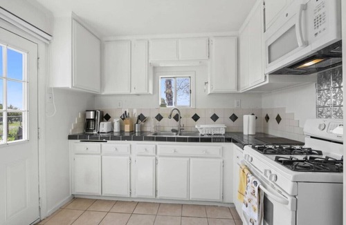 Ontario House | Charming House 1BR1Bath#PetFriendly