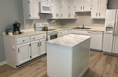 Lafayette Condo | Charming Lafayette Condo: Cozy Retreat in Indiana