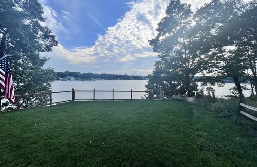 Sister Lakes House | Charming lakefront home on all-sports Little Crooked Lake in Sister Lakes