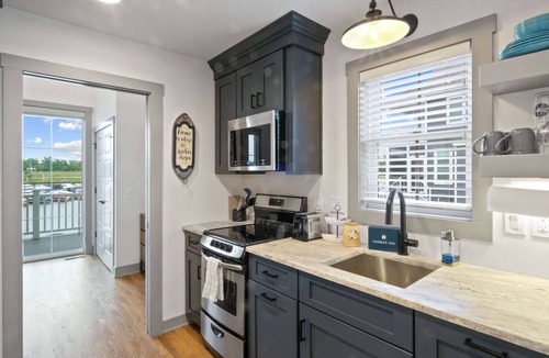 Ottawa House | Charming, pet-friendly waterfront home