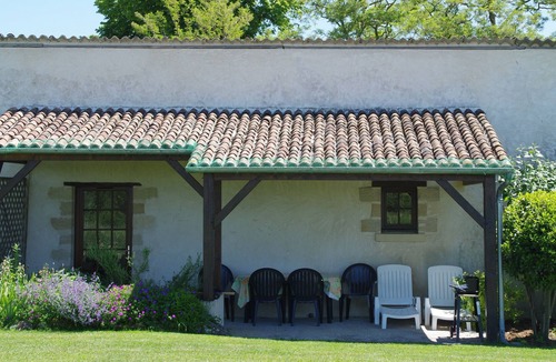 Concourson-sur-Layon House | Charming Renovated Stables