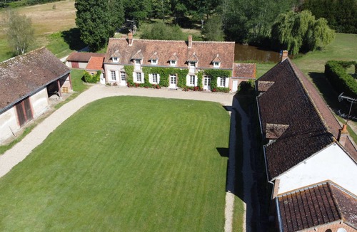 Lassay-sur-Croisne House | Charming Solognot estate with private swimming pool. Pleine nature