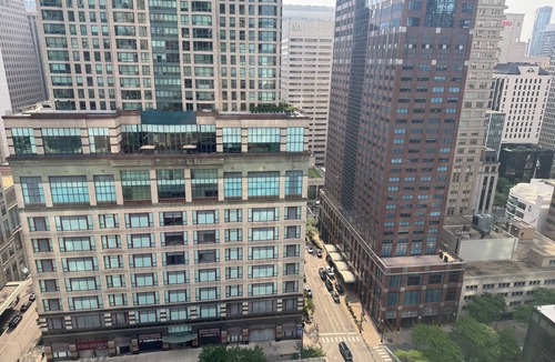 Near North Side Condo | Chic 1-bedroom condo in the heart of Chicago, next to Mag Mile