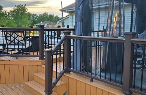 Richton Park House | Chicago-area retreat: Private home cinema, massive yard & easy city access!