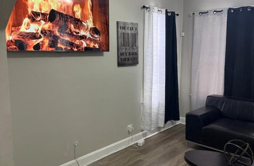 Roseland Apartment | City Retreat