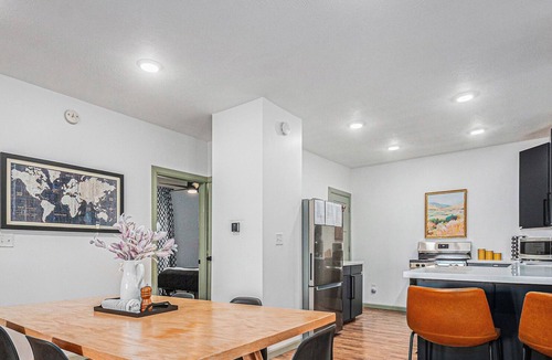 John Ball Park House | City Views at Downtown Overlook 2BR Retreat
