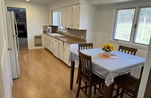 Bellaire House | Clam Lake Access - sleeps 10. Close to Torch Lake. Between Bellaire and Alden