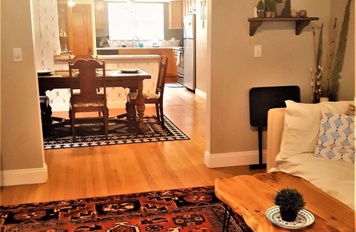 Roseland House | CLOSE TO NOTRE DAME, ST. MARY'S, AND HOLY CROSS COLLEGES!