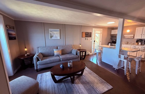 St Ignace Condo | Coastal Living in the heart of St. Ignace.