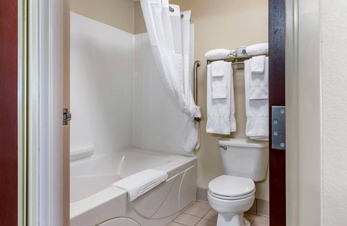Grandville Hotel | Comfort Suites Grandville - Grand Rapids SW