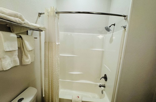 Plymouth Hotel | Comfort Suites Plymouth near US-30