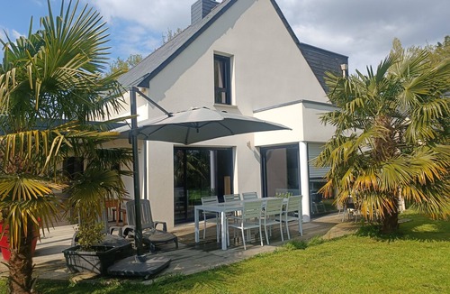 Thorigne-Fouillard House | Comfortable family home with high-end spa between forest, city and sea