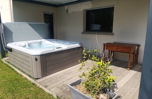 Thorigne-Fouillard House | Comfortable family home with high-end spa between forest, city and sea