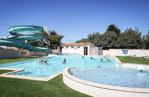 Les Achards House | Comfortable mobile home with 2 bedrooms and equipped kitchen