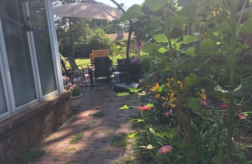 South Bend House | Comfortable, updated, spacious family home for Notre Dame football weekends